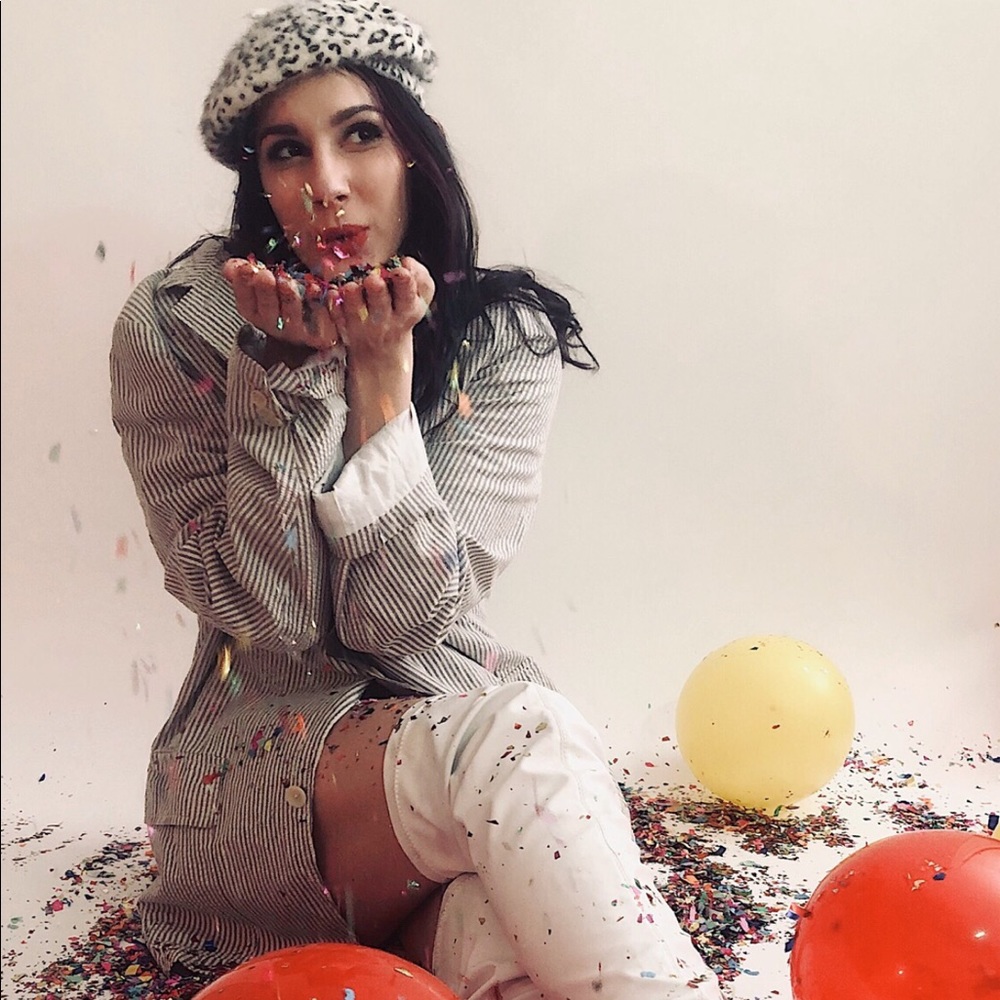 Oversized Grey and White Blazer